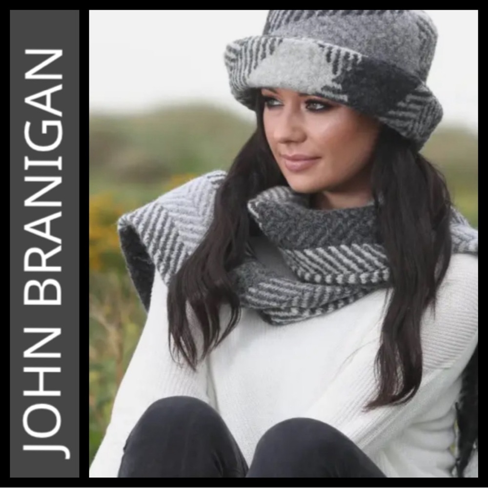 NWT John Branigan Wool Scarf